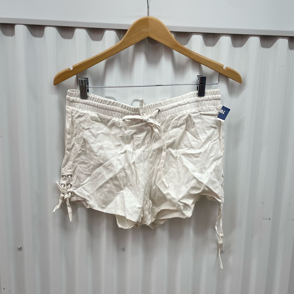 2 PRS Shorts Maurices Green Cargo Shorts Size 7/8 Love Tree White Shorts Size M